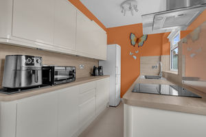 Photo 11- click for photo gallery